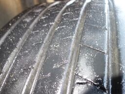 H&W 3asser met rongpotten,1X LIFTAXEL,1X STEERING AXEL