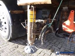 Scania P 400 8X2 RHD + Fassi F600