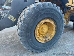 Volvo L110E Wheel Loader with Bucket WATCH VIDEO