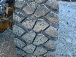 Volvo L110E Wheel Loader with Bucket WATCH VIDEO