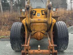 Volvo LM1240 wheel loader. WATCH VIDEO