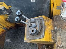 Volvo LM1240 wheel loader. WATCH VIDEO