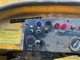 Volvo LM1240 wheel loader. WATCH VIDEO