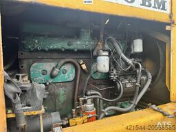 Volvo LM1240 wheel loader. WATCH VIDEO