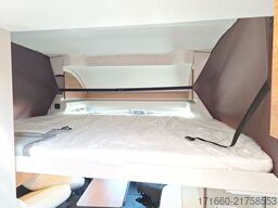 BÜRSTNER Signature SFT 7.1 180PS, AHK, SAT+TV, Markise