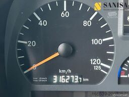 MERCEDES-BENZ Axor 1833 K/Blatt-Blatt/Tele. /Anbauplatte