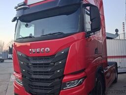 Iveco S-WAY