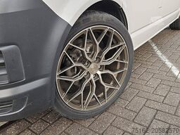 VOLKSWAGEN TRANSPORTER 2.0 TDI L2H1 Airco Navi