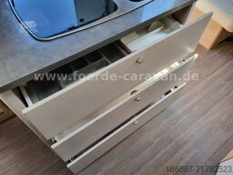 BÜRSTNER Premio 490 TS Queensbett - Nr. 11  (4)