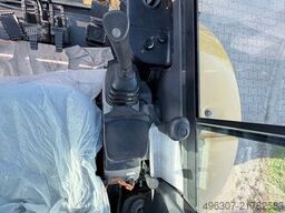 KOMATSU PC26 MR-3 + Löffel Packet  / TOP