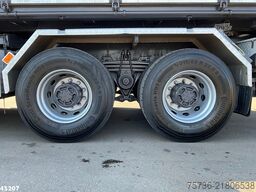 Volvo FH 500 8x4 Effer 65 Tonmeter laadkraan + Fly-Jib
