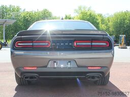 Dodge Challenger R/T 5.7 V8 HEMI Performance PLUS