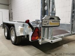 Variant 3516 B3 Maschinentransporter
