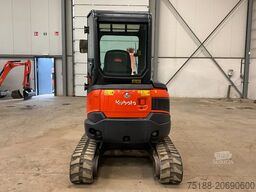 Kubota U 27-4