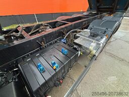 MAN TGX 35.480 8x4*4 BOX L=6900 mm