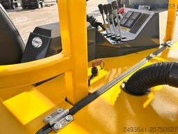 Combilift C3000CB / GAS / TRIPLEX / 4900MM / 4807H