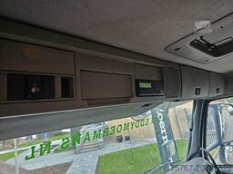 VOLVO FH 420 8x4 Kran - Kipper