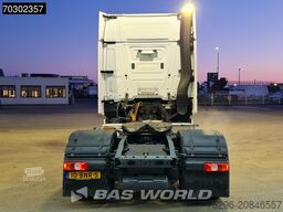 Mercedes Actros 1942 4X2 NL-Truck GigaSpace