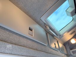 IVECO Stralis AT190S360 Fahrgestell LBW Schaltgetriebe