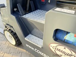 Combilift CB4000 GAS TRIPLEX 5200 POSITIONER