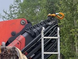 Scania P124 Tridem Hooklift & Crane Truck – Hooklift Cont