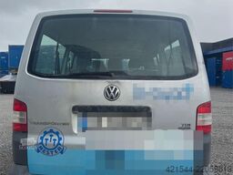 VW Transporter – 8-Seater