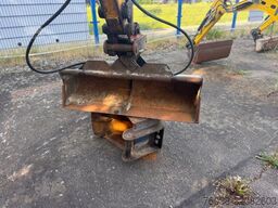 JCB 8026 , 2 Löffel MS 03