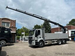 IVECO Pritsche + HIAB HIDUO 228 Kran