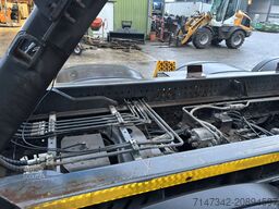 Mercedes-Benz Arocs 3240