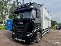 Iveco S-WAY 460 6x2 Box Truck with Full Side Opening – C