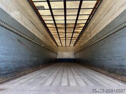 Renders ROC 12.18E / Box / Mercedes + Disc