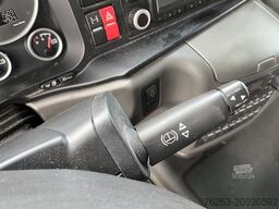 MAN TGX 26.480 6x2 Atlas 145.2 Kran Baustoff / AHK