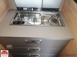 WEINSBERG CaraSuite 700 MEG FORD