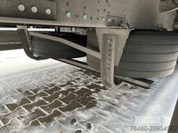 Schmitz Cargobull Schiebeplane Mega