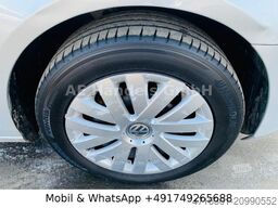 VOLKSWAGEN Golf VI Variant 1.6 TDI 77KW BlueMotion *AHK/AC