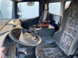 Mercedes-Benz Axor 1828 L 4x2 Axor 1828 L 4x2 mit Kran Palfinger PK 9501, Funk