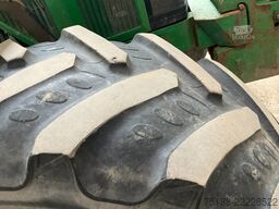 John Deere 7810