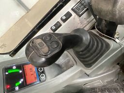 Takeuchi TB 225