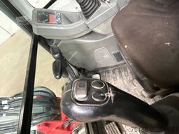Takeuchi TB 225