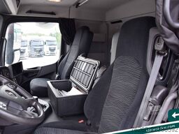 MERCEDES-BENZ Arocs 3653 6x6 Penz Holz kran + Ressenig