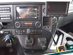 MERCEDES-BENZ Arocs 3653 6x6 Penz Holz kran + Ressenig