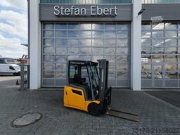 Jungheinrich EFG 215 / Triplex: 4.25m! / nur 3.439h! / 2022