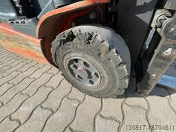 TOYOTA Elektrostapler Frontstapler Traigo48 15 Triplex