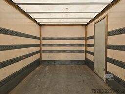 VOLVO FE 320 / Ladebordwand