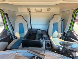 VOLVO FE 320 / Ladebordwand