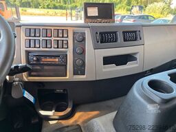 VOLVO FE 320 / Ladebordwand