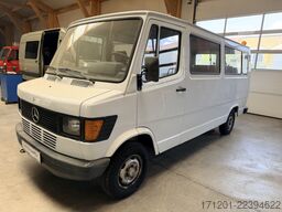 MERCEDES-BENZ 207 D T1 Bremer 9-Sitzer1. Hand!