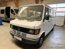 MERCEDES-BENZ 207 D T1 Bremer 9-Sitzer1. Hand!