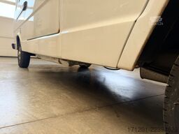 MERCEDES-BENZ 207 D T1 Bremer 9-Sitzer1. Hand!
