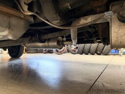 MERCEDES-BENZ 207 D T1 Bremer 9-Sitzer1. Hand!